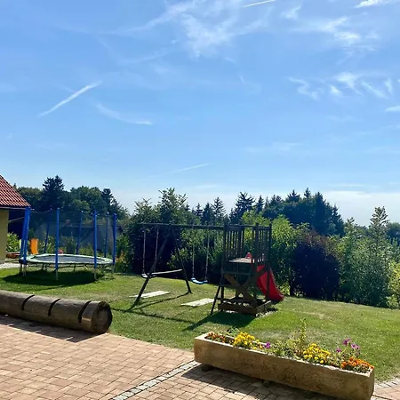 Dum C. 35 V Ceskem Raji Apartament